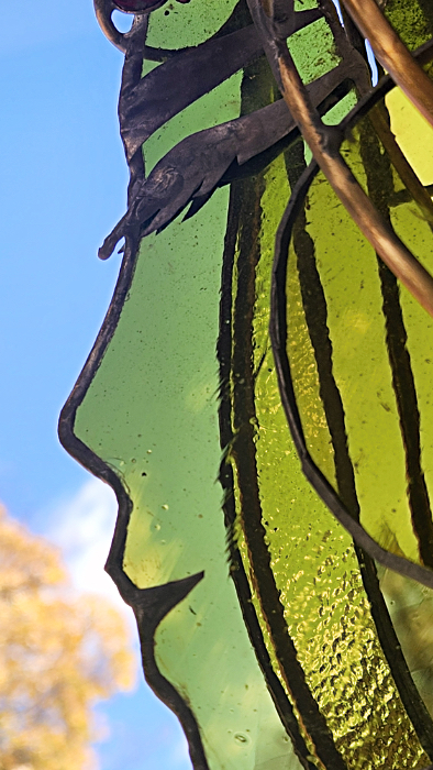 Virtuoso in Figure Heads